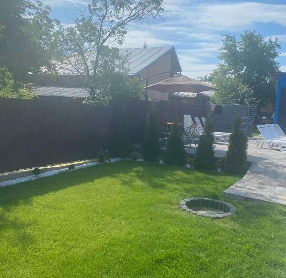 פנסיון Prykarpatska Villa