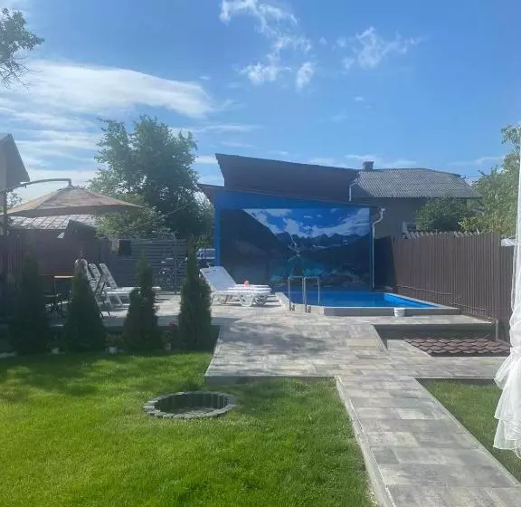 Majatalo Prykarpatska Villa