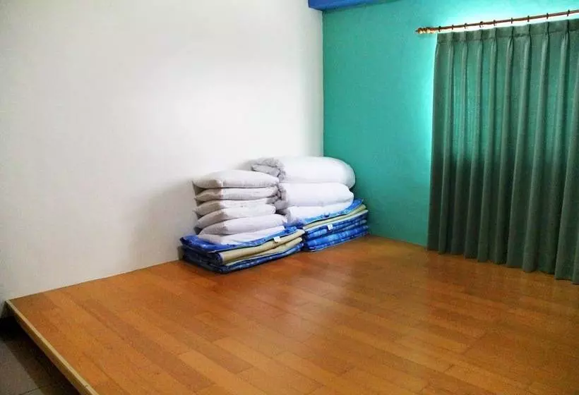 هتل Hermit Crab B&b