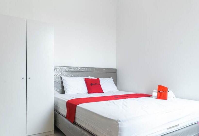 بنسيون Reddoorz Plus @ Ecohome Citra Raya Tangerang
