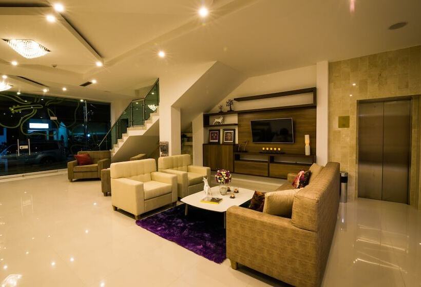 Hotel Parque Del Sol