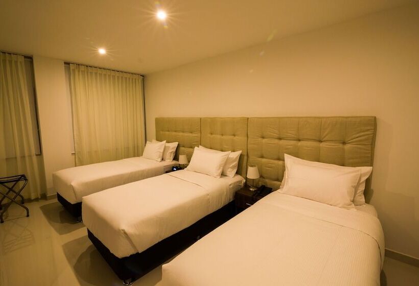 Hotel Parque Del Sol