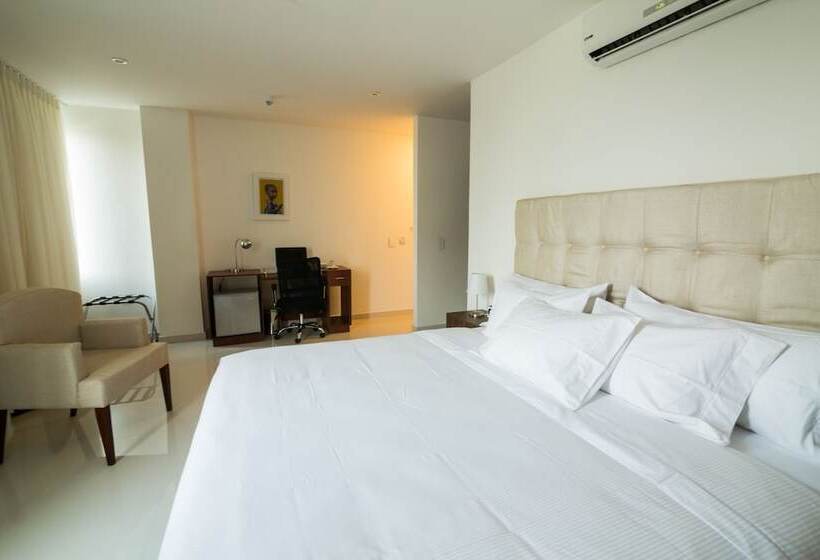 Hotel Parque Del Sol