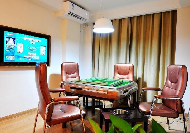 Otel Greentree Inn Haikou City Wuzhishan Road