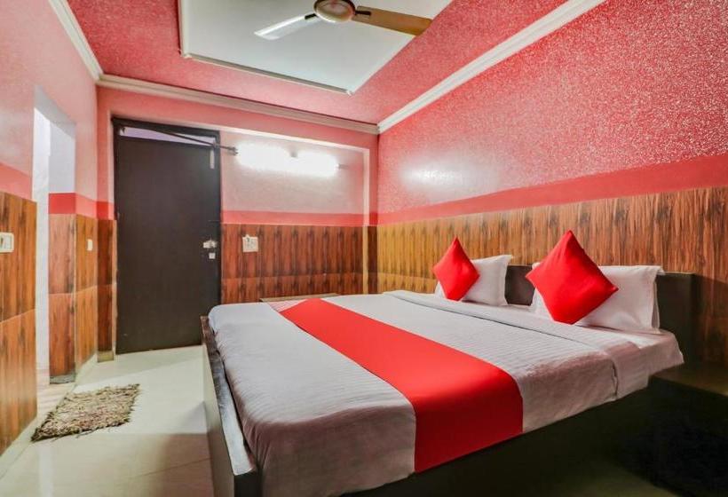 Hotel Oyo 76136 Sai Palace