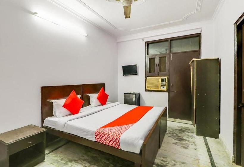 Hotel Oyo 76136 Sai Palace