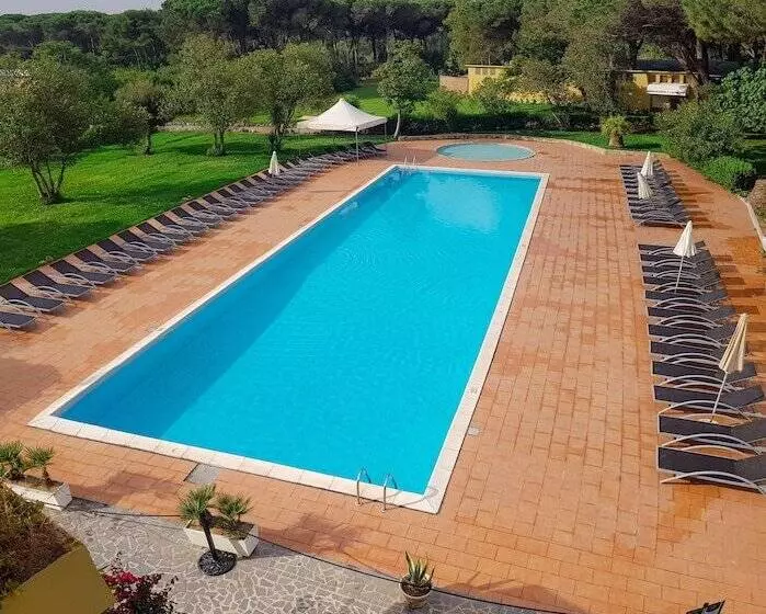 Horse Country Resort Congress & Spa Hotel Ribot