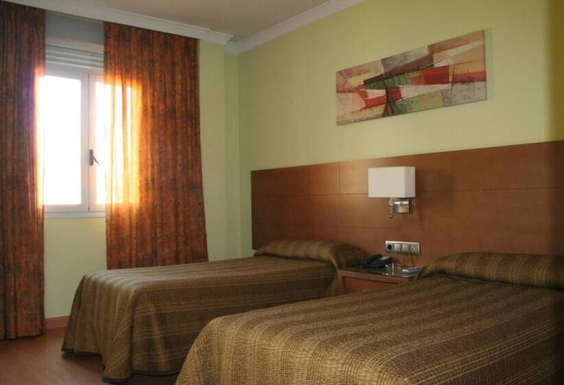 هتل 4c Puerta Europa