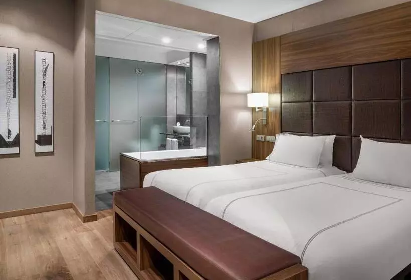 Отель Ac Baqueira Ski Resort, Autograph Collection