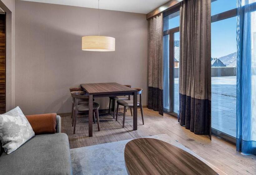 هتل Ac Baqueira Ski Resort, Autograph Collection