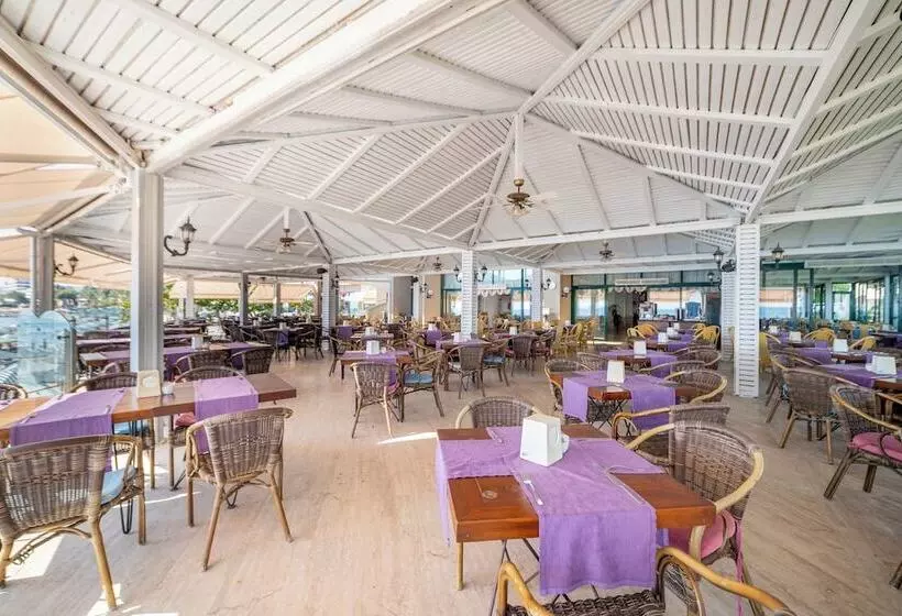 Отель Aska Just In Beach – All Inclusive