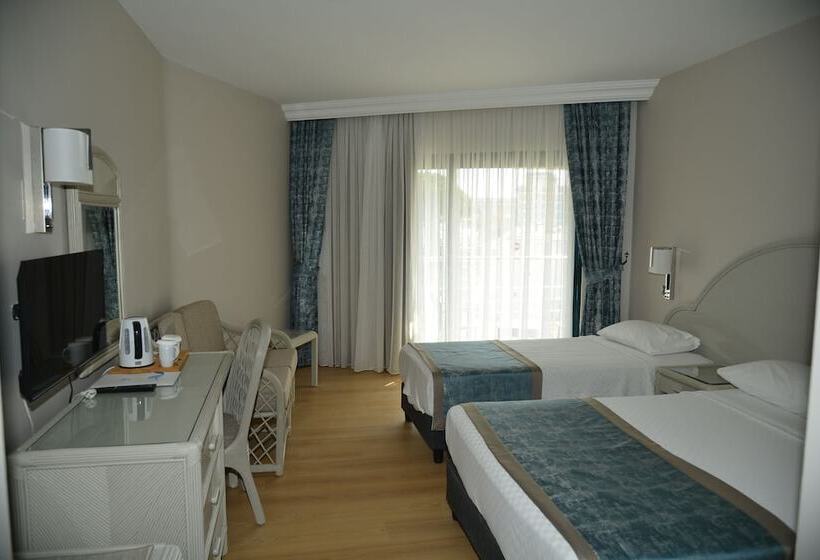 בית מלון כפרי Aska Just In Beach – All Inclusive