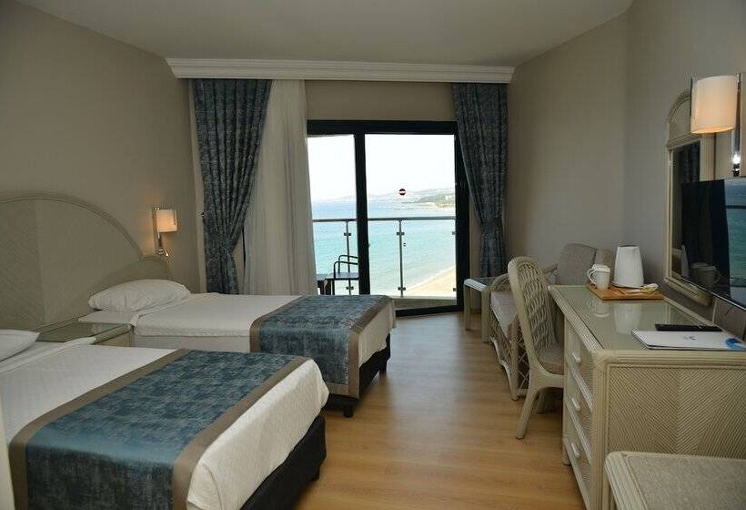 בית מלון כפרי Aska Just In Beach – All Inclusive