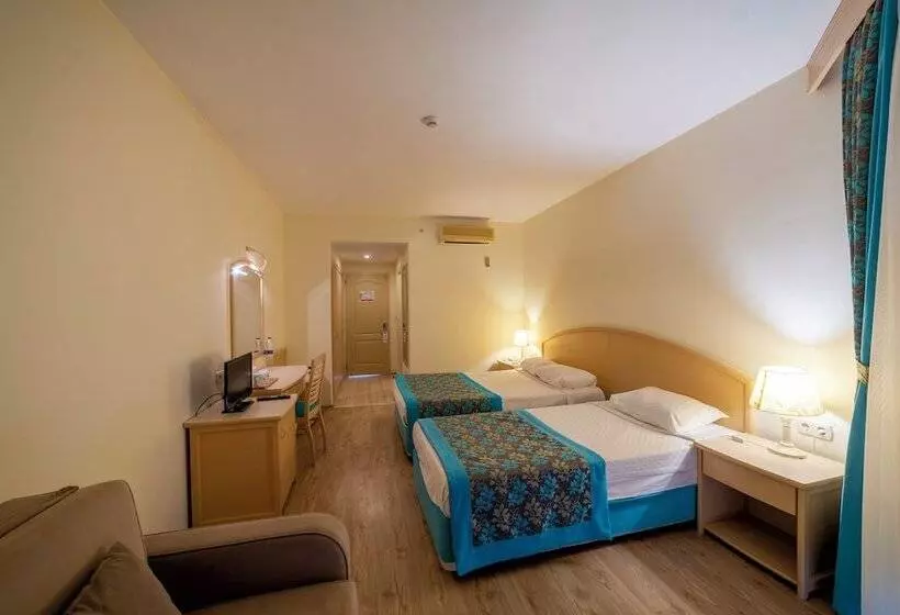 Отель Aska Just In Beach – All Inclusive