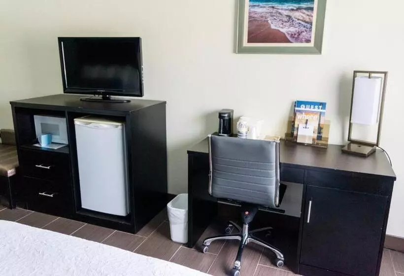 هتل Best Western Mayport Inn & Suites