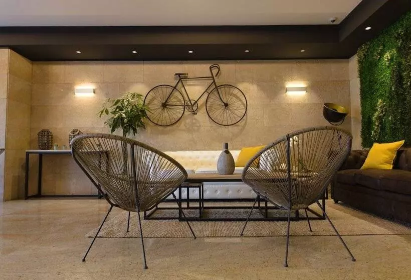 Отель Cruz De La Victoria