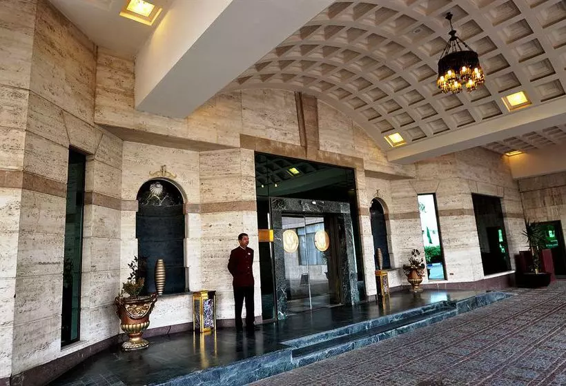 ホテル Golden Tulip Jeddah