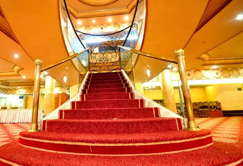 ホテル Golden Tulip Jeddah