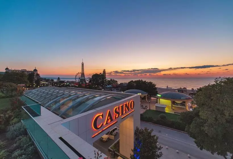 International Hotel Casino & Tower Suites