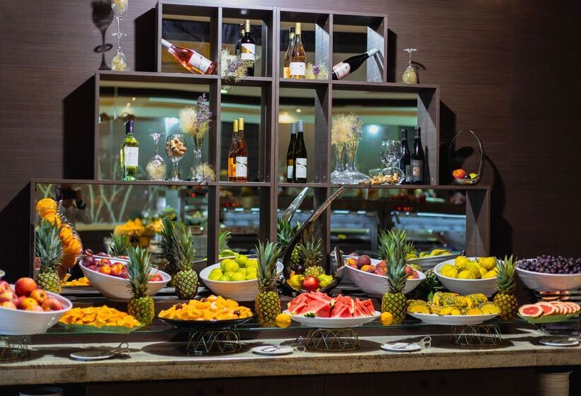 International Hotel Casino & Tower Suites