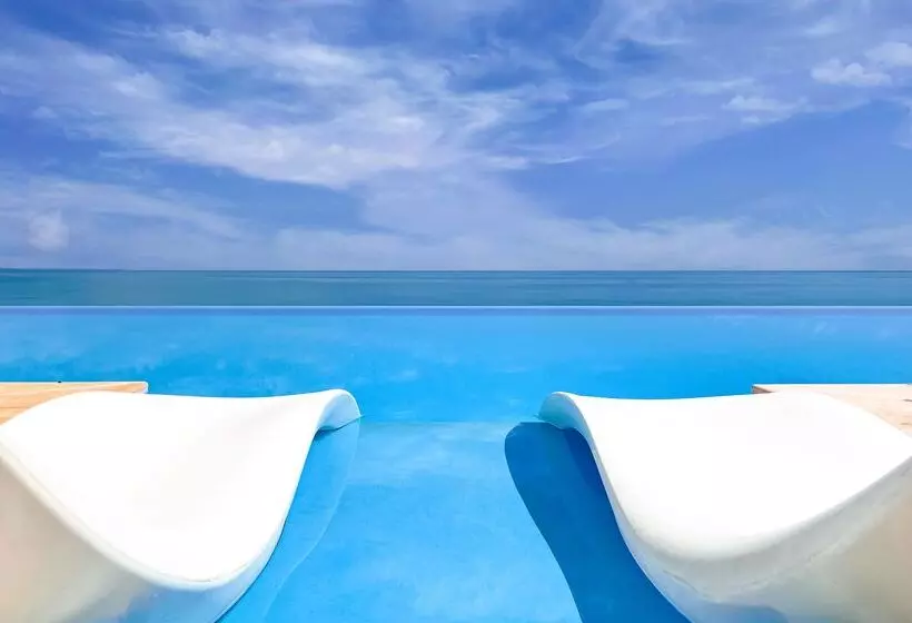 International Hotel Casino & Tower Suites