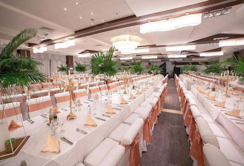 International Hotel Casino & Tower Suites