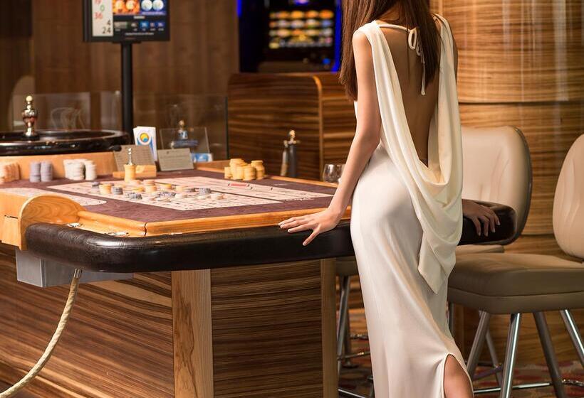 International Hotel Casino & Tower Suites