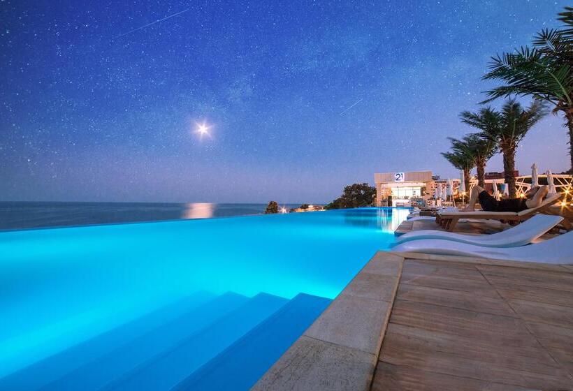 International Hotel Casino & Tower Suites