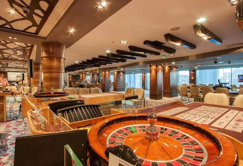 International Hotel Casino & Tower Suites