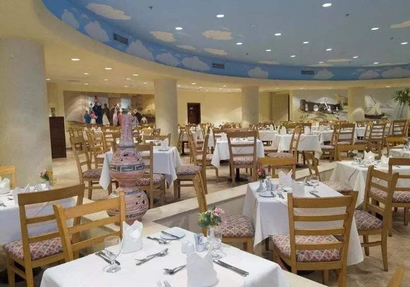 هتل Island View Resort