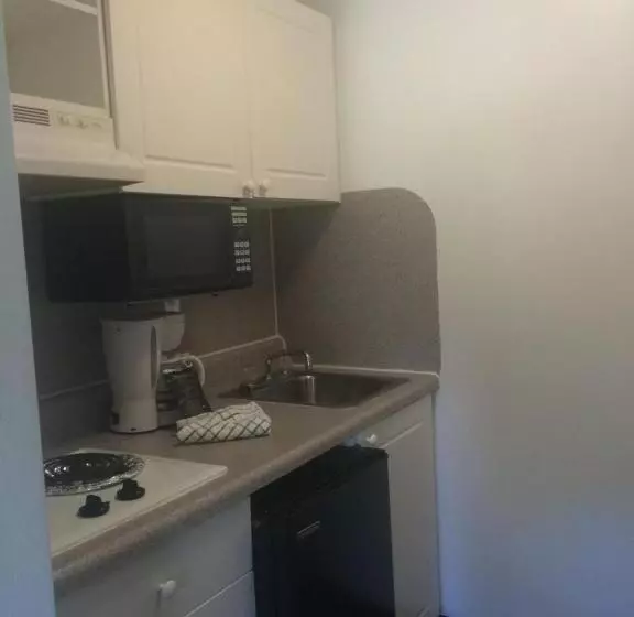 هتل Sunstyle Suites