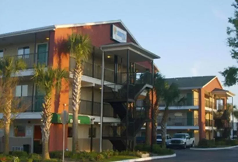 هتل Sunstyle Suites