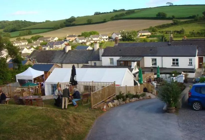 호텔 The Globe Inn