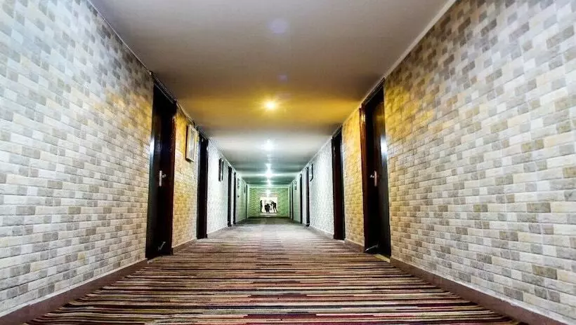 ホテル Clarks Inn Express Jammu