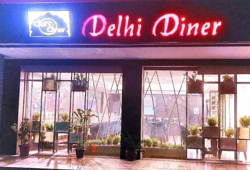 ホテル Clarks Inn Express Jammu