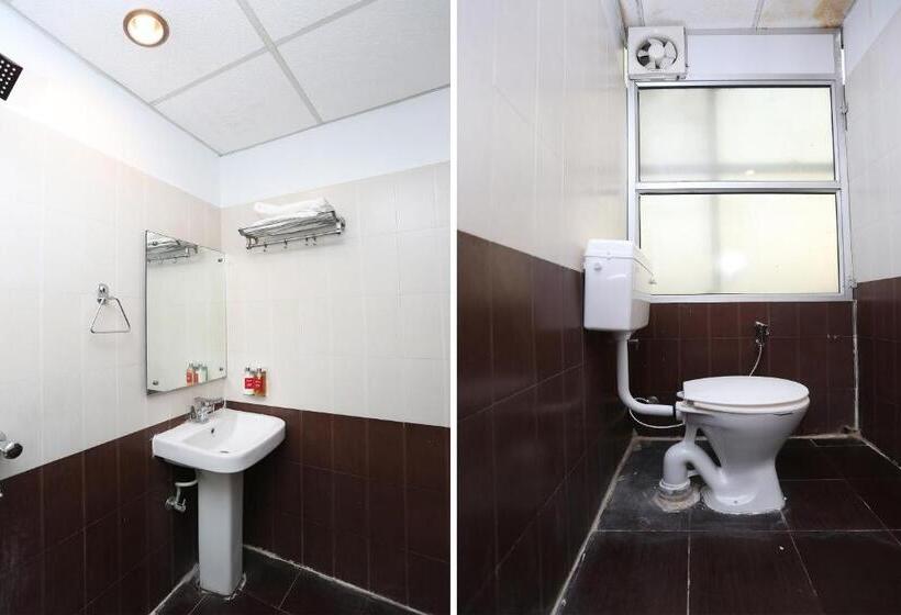 호텔 R K International Near Gautam Buddha Park