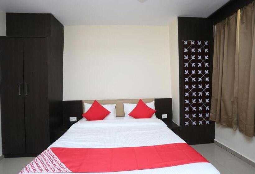 호텔 R K International Near Gautam Buddha Park