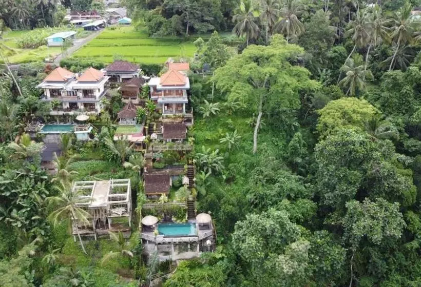 Majatalo Bayu House And Villas