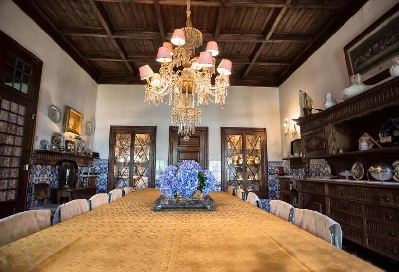 Casa Dos Varais, Manor House