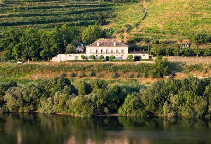 Casa Dos Varais, Manor House