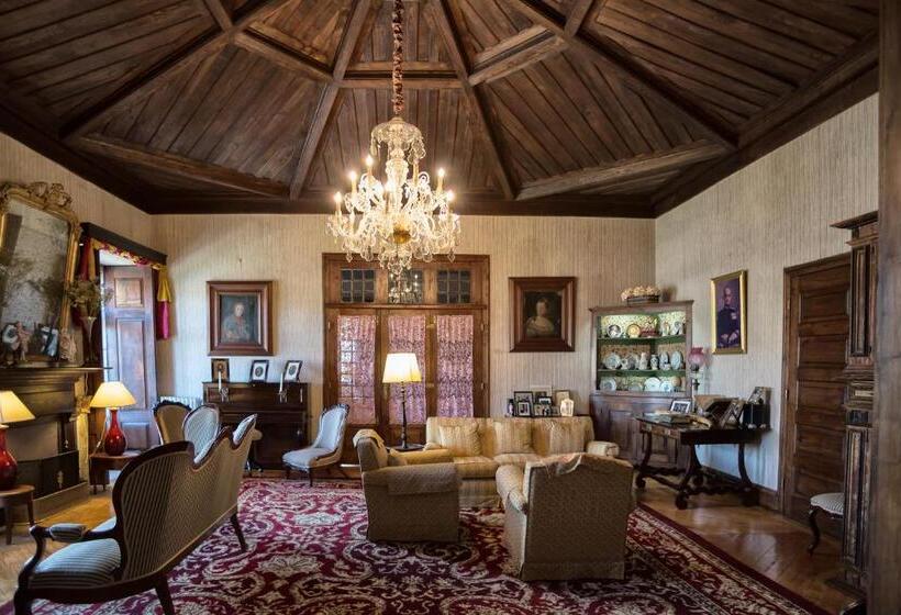 Casa Dos Varais, Manor House