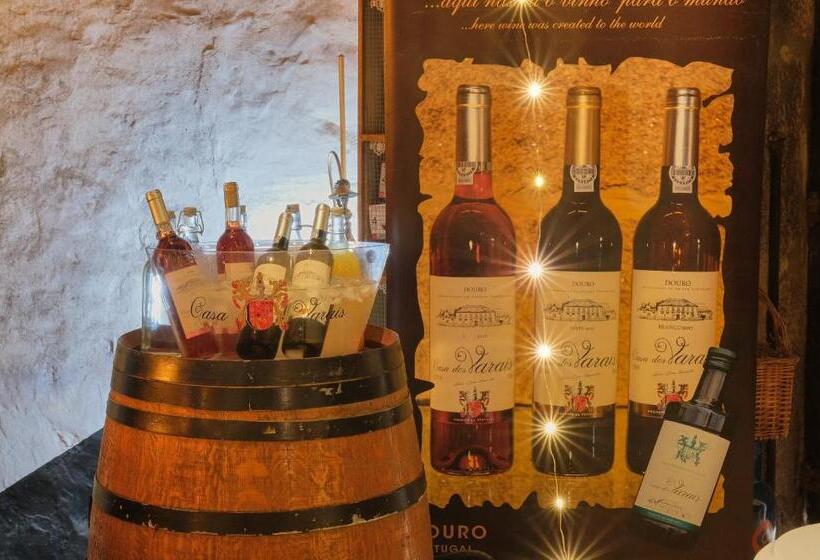 Casa Dos Varais, Manor House