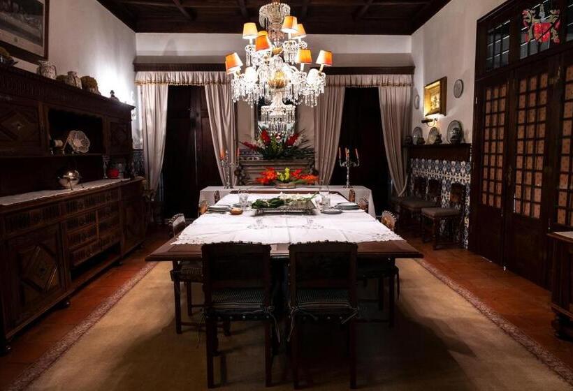 Casa Dos Varais, Manor House