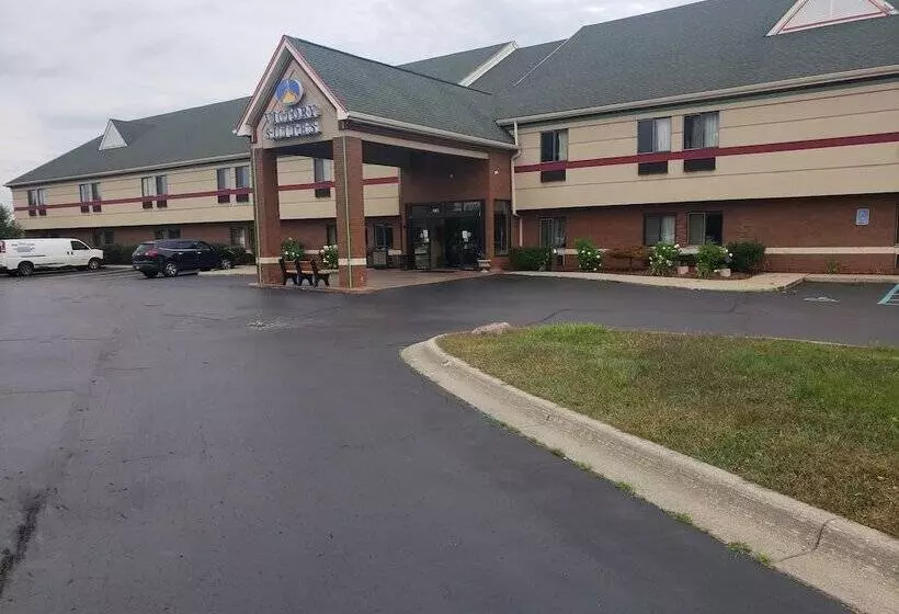 Отель A Victory Suites Warren