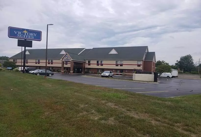 Отель A Victory Suites Warren