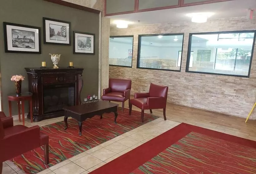 Отель A Victory Suites Warren