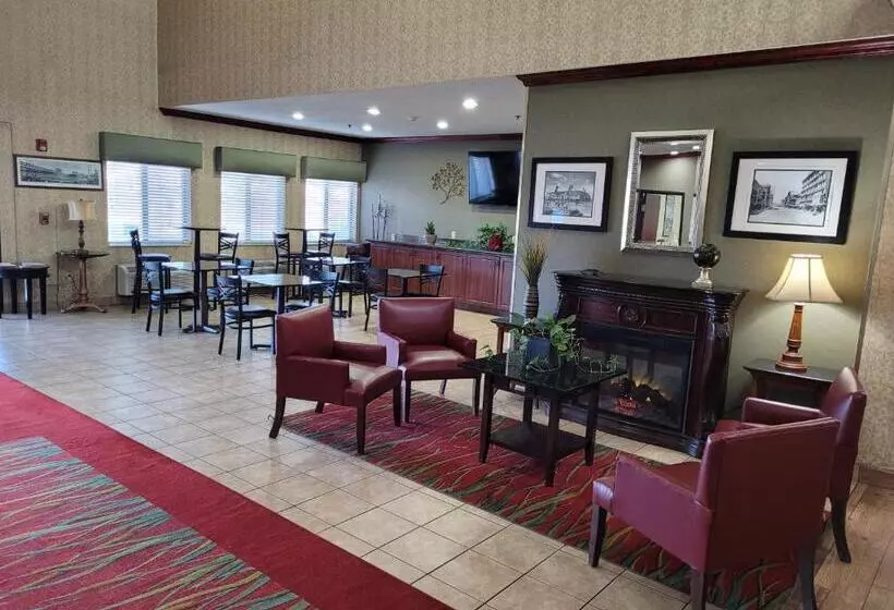 Отель A Victory Suites Warren