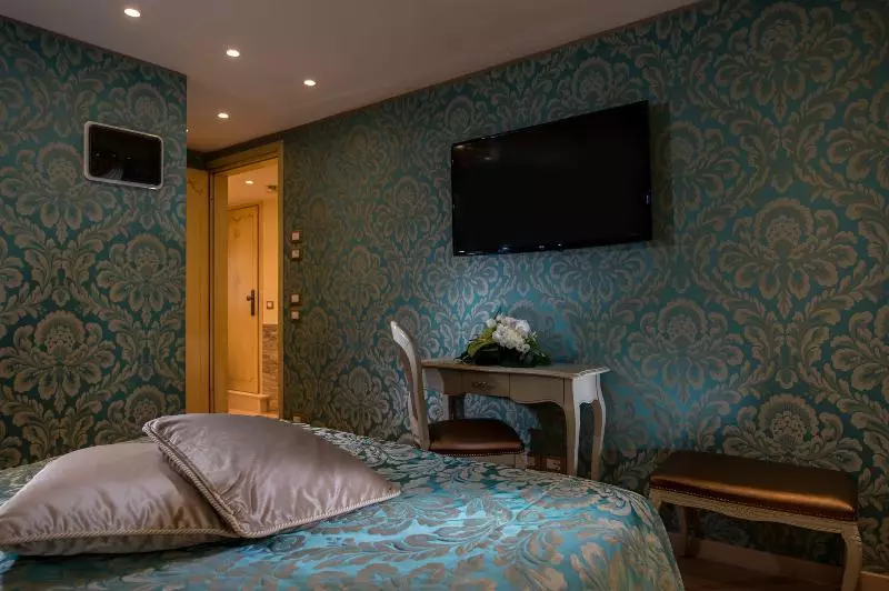 هتل Ca  Marinella