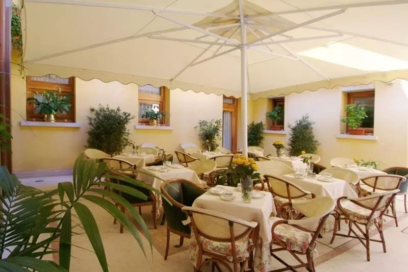 هتل Ca  Marinella