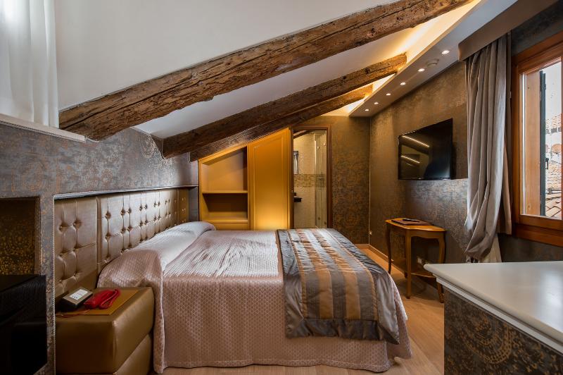 هتل Ca  Marinella